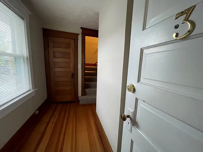 4909 California St #3 — Photo 1