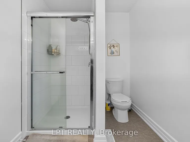 148 Hollybrook Trl S — Photo 29