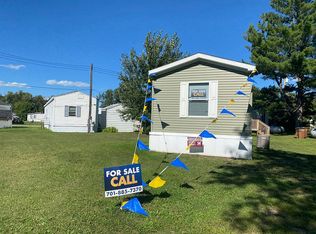 617 Sickles St #S, Larimore, ND 58251