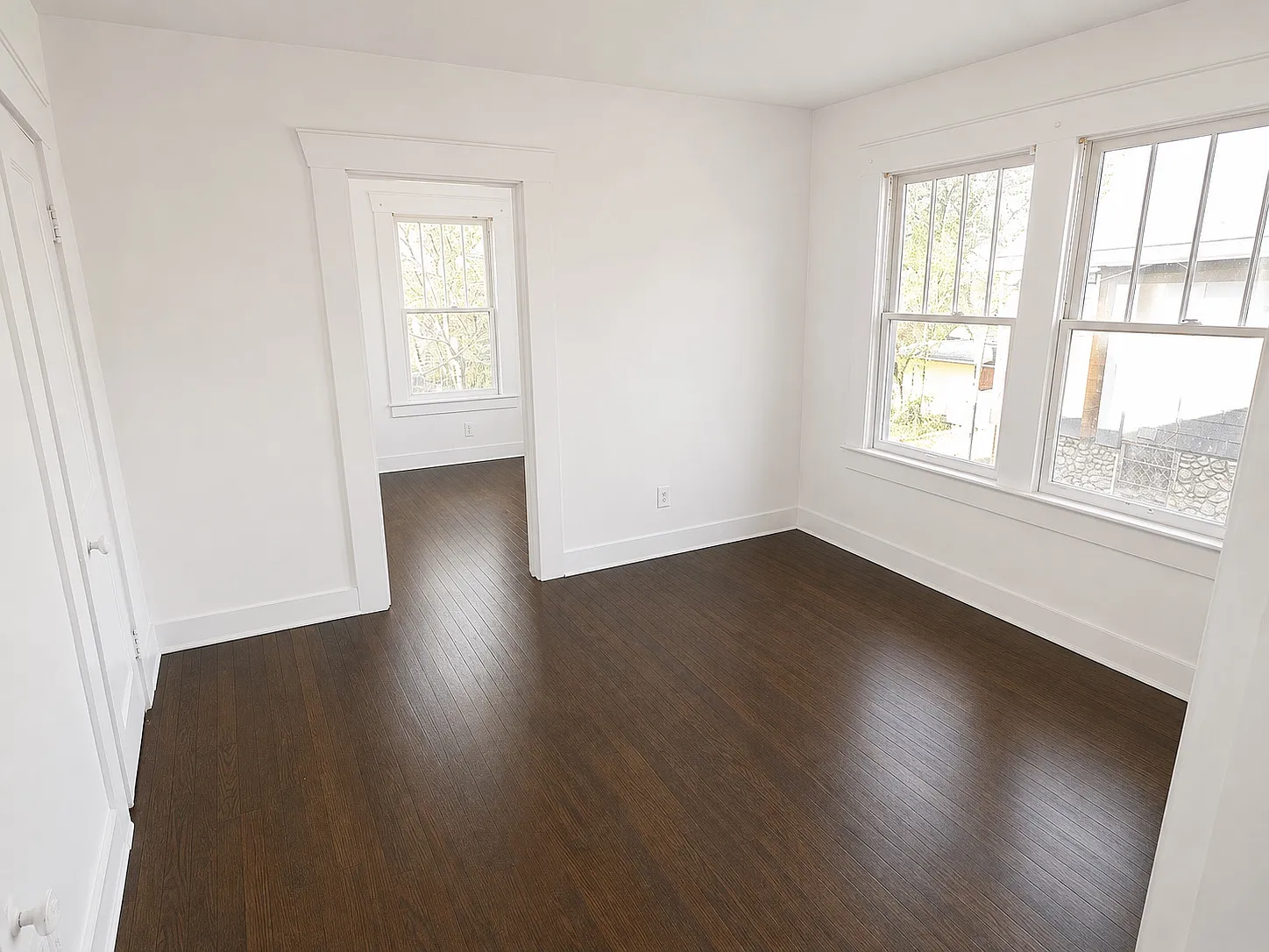 3 bed, 956 sqft, $1,200 — Photo 4