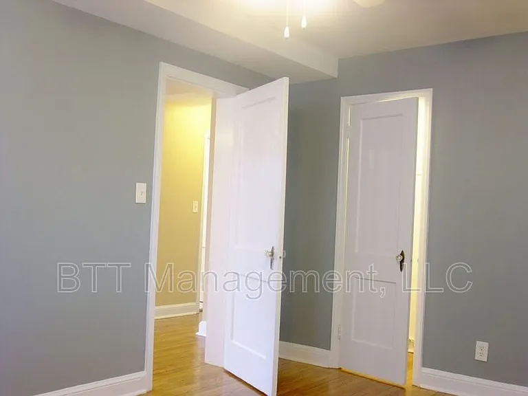 8405 Greenwood Ave #3 — Photo 18