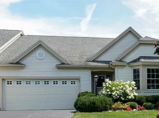 73 Walden Fields Dr, Delmar, NY 12054