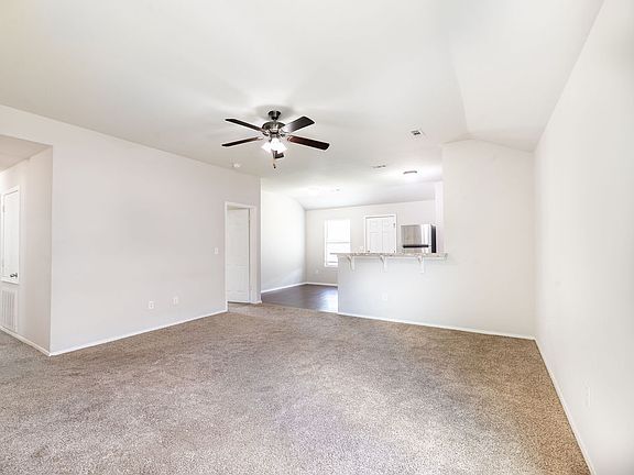 5th image of 1349 S Kingfisher Ln