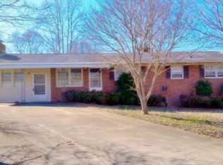 128 Lazywood Dr, Gaffney, SC 29341