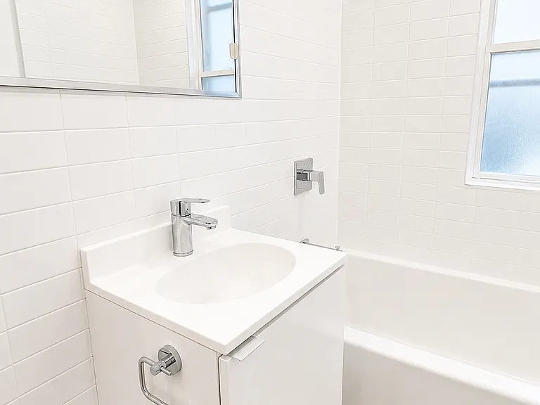 478 Caledonia Rd — Photo 12