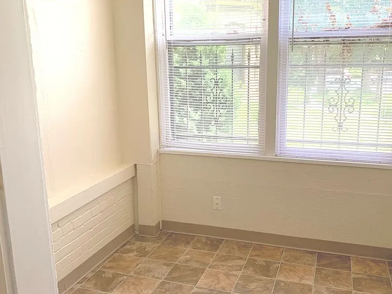 The Mansion — Photo 15