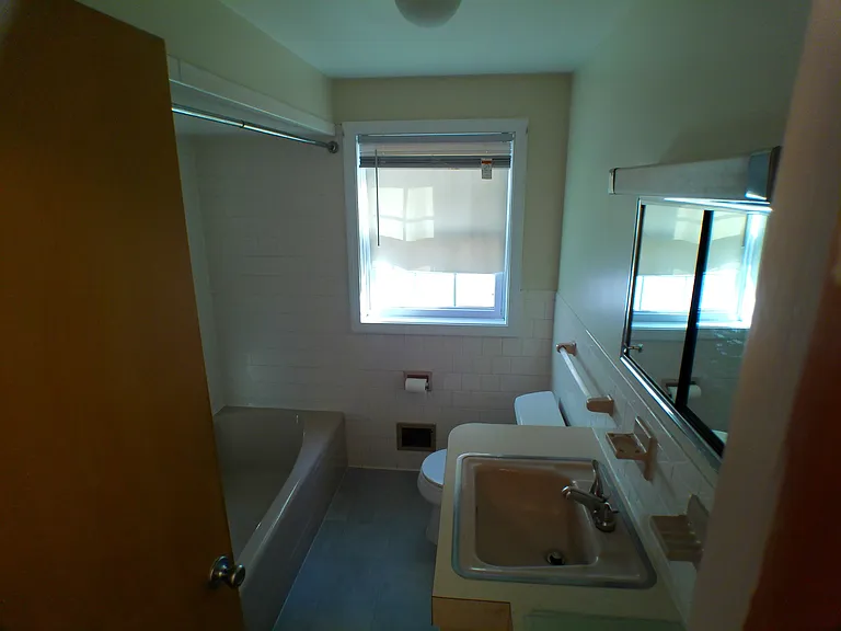 17 Hazelton St #1 — Photo 13