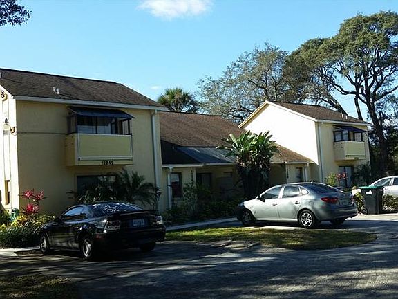 3rd image of 12236 Fox Hound Ln