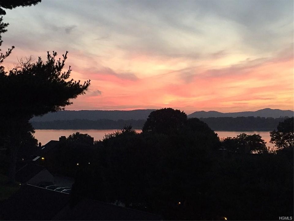 1st image of 610 Eagle Bay Dr