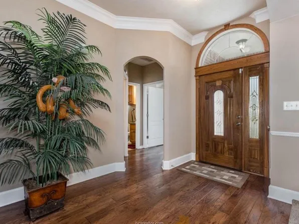 4016 Pomel Dr, College Station, TX 77845