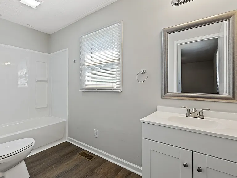 604 Hi Crest Dr — Photo 13