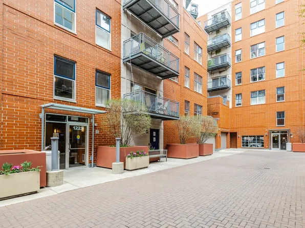 1222 Chicago Ave APT 304, Evanston, IL 60202