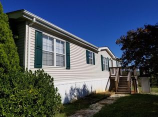 501 Mountain Meadow Dr, Vinton, VA 24179