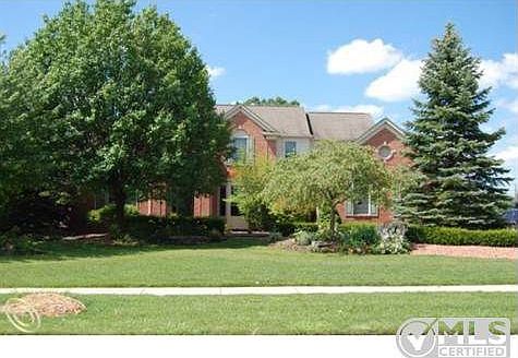 11303 Maple Ridge Drive