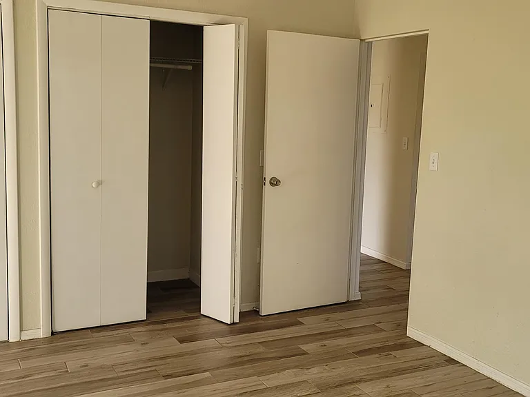 217 Butler St #6 — Photo 9