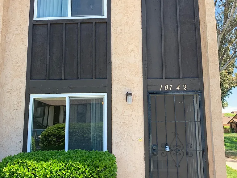 10142 Peaceful Ct — Photo 1