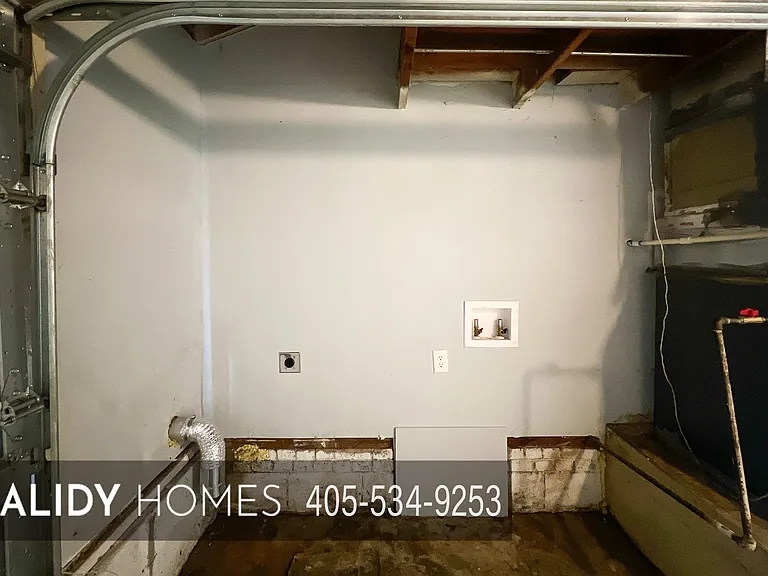 1338 South Dr — Photo 17