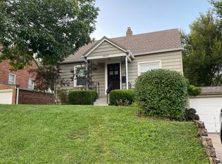 3868 Arbor St, Omaha, NE 68105