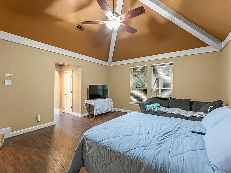 9714 Godstone Ln — Photo 23