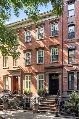 Sold by Douglas Elliman | media 26