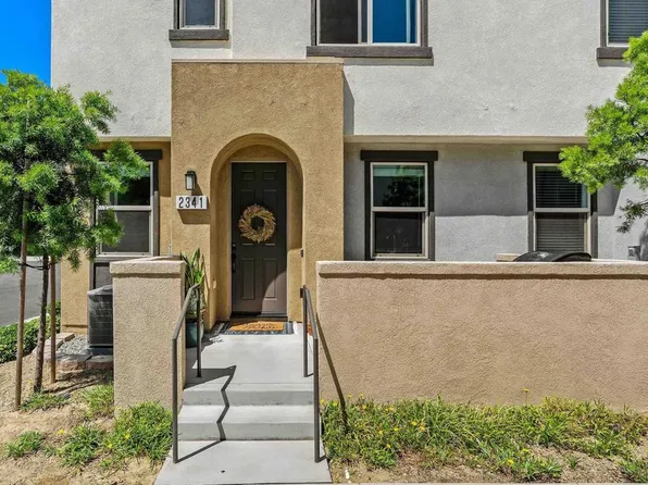 2341 Solara Ln, Vista, CA 92081