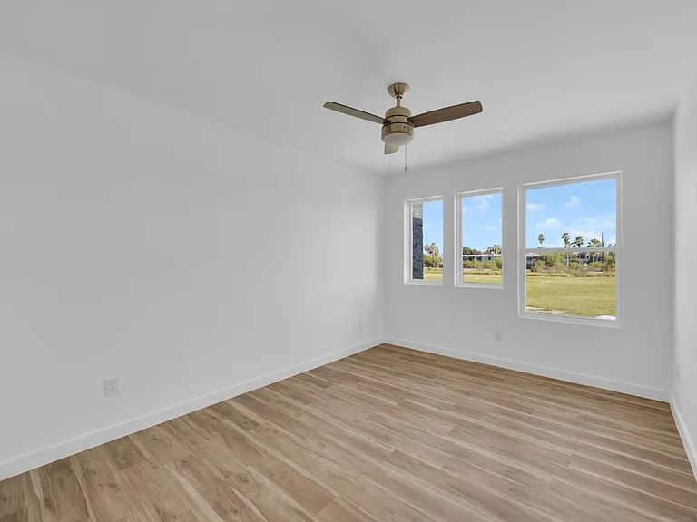 Terrafina Apartments — Photo 12