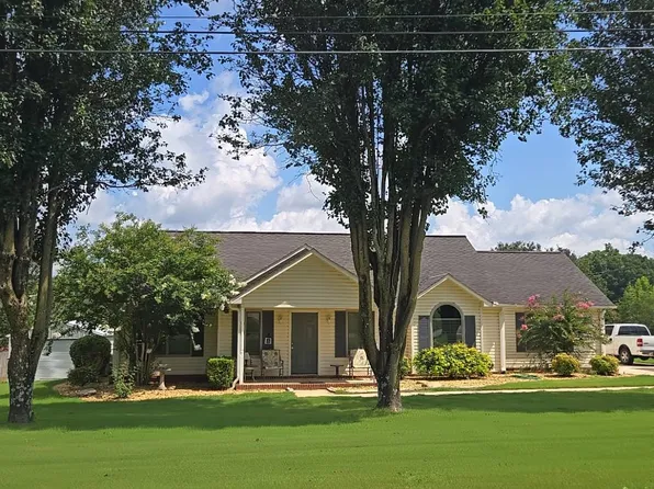 59 County Road 378, Trinity, AL 35673