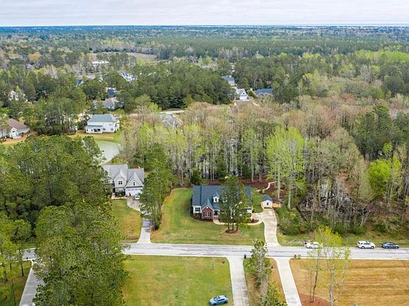 4th image of 167 Hydrangea Ln