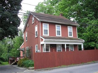 1228 Overlook Rd, Whitehall, PA 18052