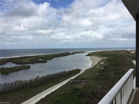 2nd image of 440 Seaview Ct APT 1511