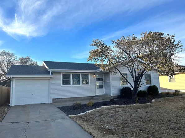 1707 Eisenhower Rd, Hays, KS 67601