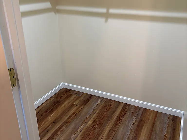 2572 Benson Dr — Photo 11