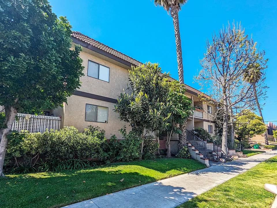 800 Orange Grove Avenue