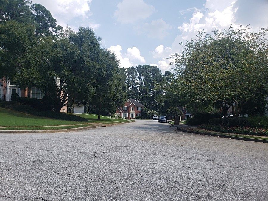 2nd image of 4310 Barrick Ln
