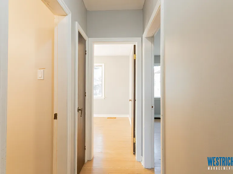 8715 117th St NW — Photo 3
