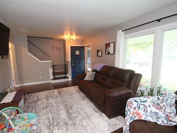 2nd image of 11907 W Diane Dr #11907