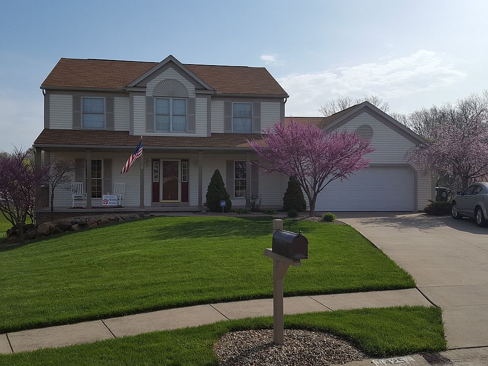 1st image of 425 Meadowcreek Dr