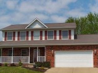 824 W Estate Dr, Bloomington, IN 47403