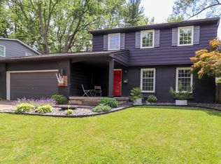 1707 Whitfield Rd SE, East Grand Rapids, MI 49506