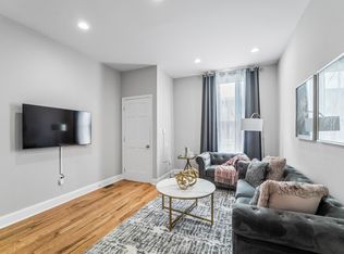 2212 E Chase St, Baltimore, MD 21213