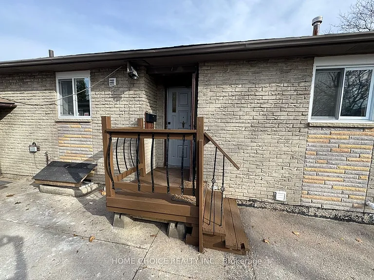 12 Sultan Pool Dr — Photo 4