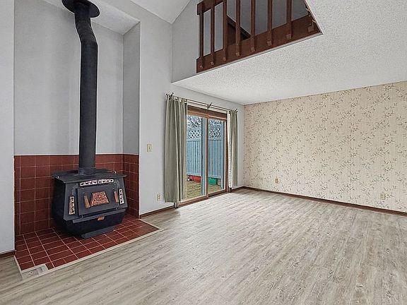 4th image of 5275 NW Torgerson Dr