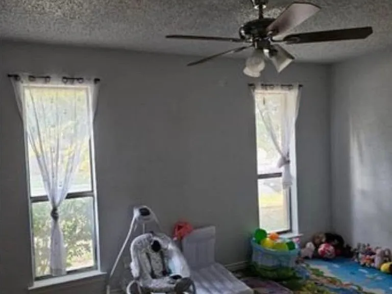 908 Bluebird Dr — Photo 11