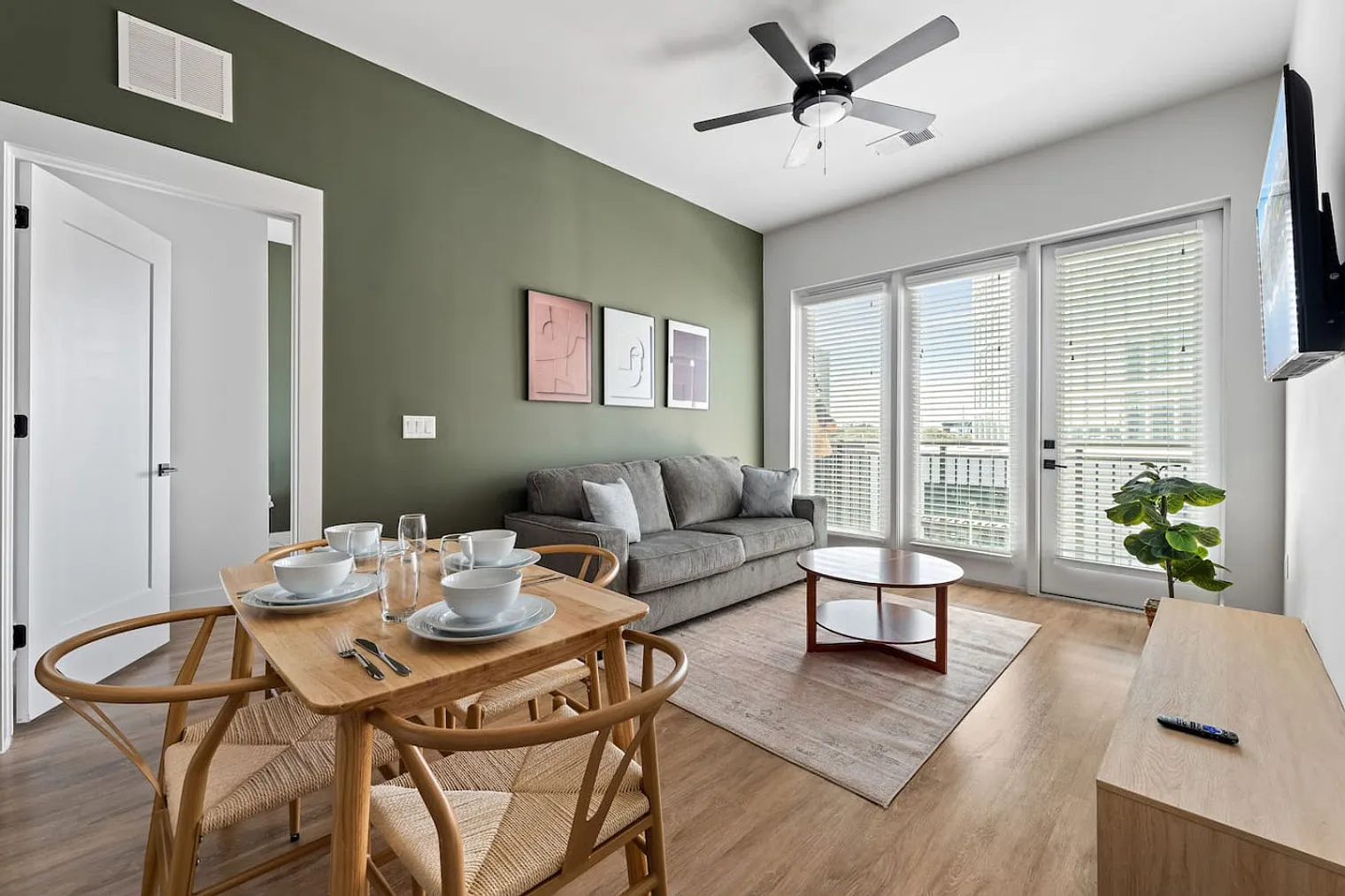 2 bed, 2.0 bath, 1302 sqft, $7,533 — Photo 1