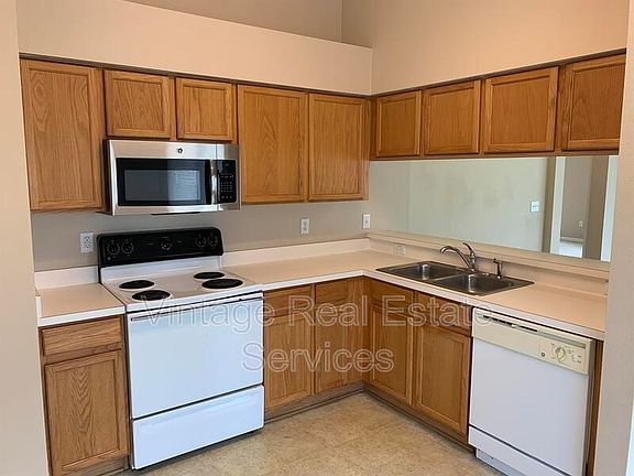 5th image of 502 Lindsay Anne Ct