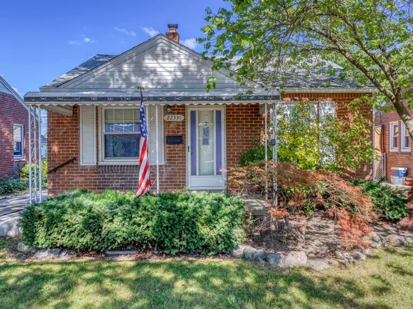 22331 Harper Lake Ave, Saint Clair Shores, MI 48080