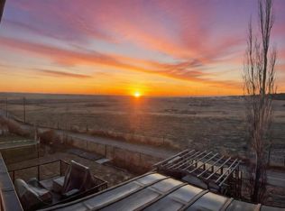 84 Sherwood Rise NW, Calgary, AB T3R1P5