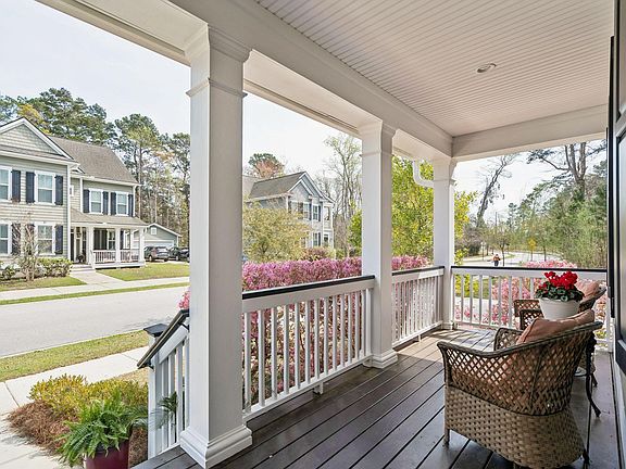 4th image of 2695 Rutherford Way