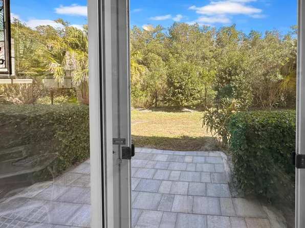 720 Lake Orchid Circle #102, Vero Beach, FL 32962