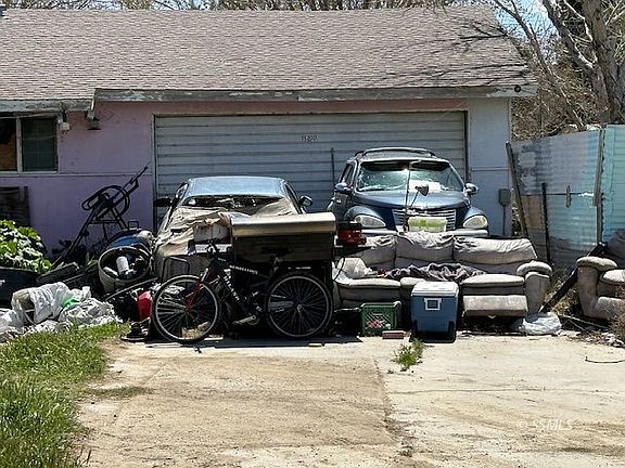 3rd image of 15100 Trotter Ln